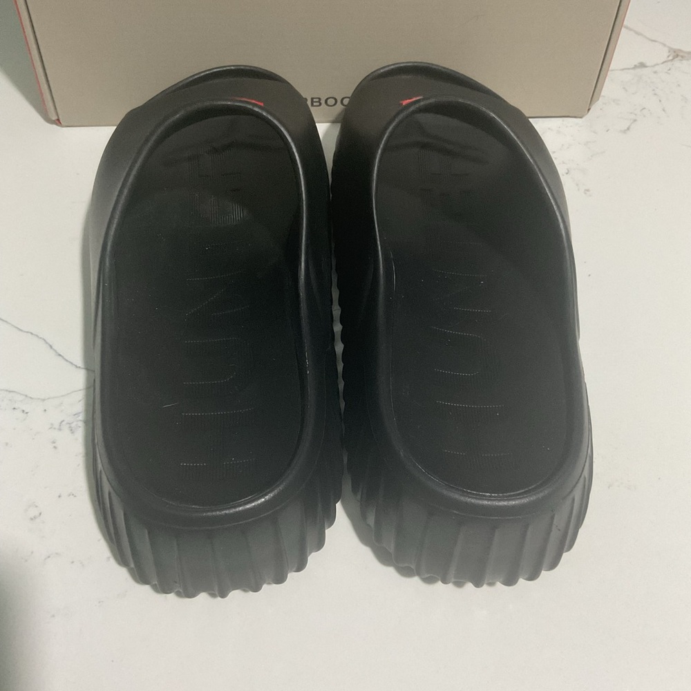 Hunter Sandals. - Picture 4 of 7